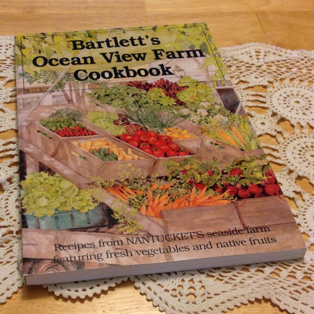 Vintage Cookbook - Bartlett's Ocean View Farm Cookbook